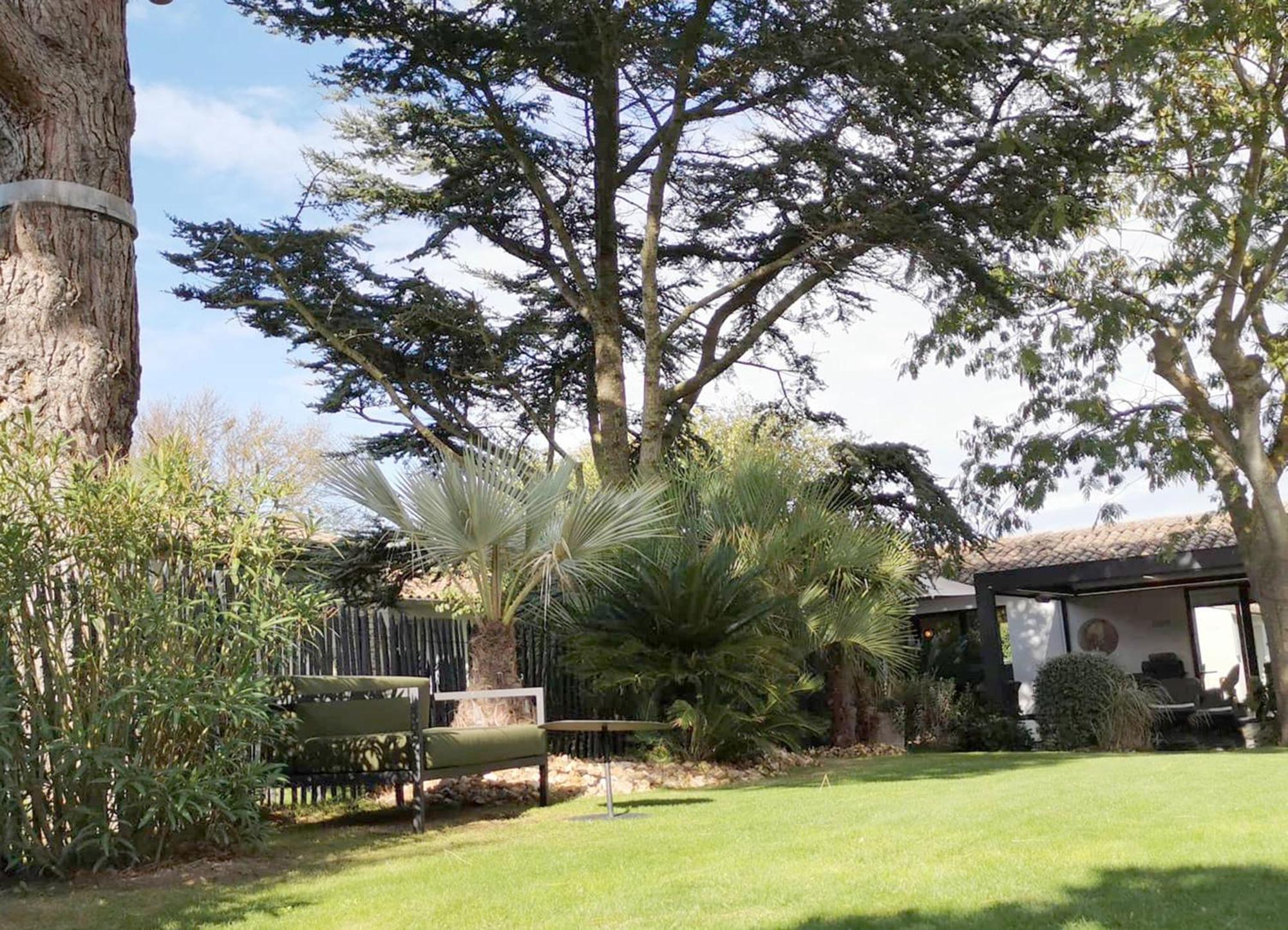 Le Clos Saint-Martin Hotel & Spa Εξωτερικό φωτογραφία